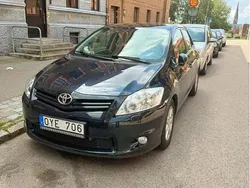 Blå Begagnad 2012 Toyota Auris Plus Halvkombi | 41 000 kr (Marknadspris)