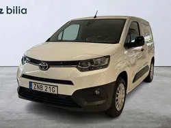 Vit Begagnad 2022 Toyota Proace City Van | 229 900 kr (Bra pris)