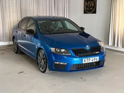 Blå Begagnad 2015 Skoda Octavia RS Halvkombi | 199 900 kr (Lite dyr)
