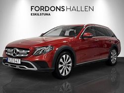 Röd Begagnad 2017 Mercedes E220 Kombi | 219 900 kr (Marknadspris)
