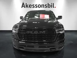 Svart Ny 2025 RAM 1500 Pickup | 1 336 250 kr (Marknadspris)