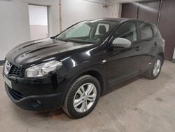Svart Begagnad 2012 Nissan Qashqai SUV | 96 800 kr (Marknadspris)