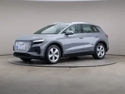 Grå Begagnad 2024 Audi Q4 e-tron Proline SUV | 469 000 kr