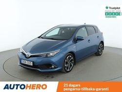 Blå Begagnad 2016 Toyota Auris Hybrid Halvkombi | 159 000 kr (Marknadspris)