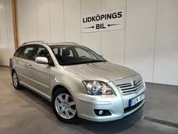 Silver Begagnad 2006 Toyota Avensis Kombi | 49 000 kr (Lite dyr)