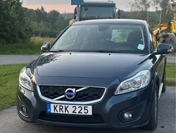 Blå Begagnad 2011 Volvo C30 Momentum Halvkombi | 50 000 kr (Marknadspris)