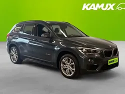 Silver/grå Begagnad 2017 BMW X1 SUV | 223 900 kr (Marknadspris)