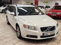 Vit Begagnad 2010 Volvo V70 Momentum Kombi | 54 900 kr (Bra pris)