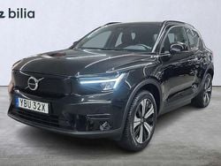 Svart Begagnad 2022 Volvo XC40 Core SUV | 345 000 kr