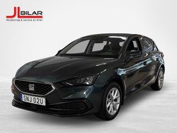 Grå Begagnad 2024 Seat Leon Halvkombi | 206 900 kr (Marknadspris)