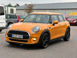 Orange Begagnad 2016 Mini ONE Salt Halvkombi | 99 900 kr (Marknadspris)