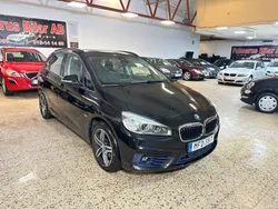 Svart Begagnad 2016 BMW 218 Active Tourer Sport Line Minibuss | 119 900 kr (Marknadspris)