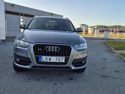 Grå Begagnad 2012 Audi Q3 SUV | 117 000 kr (Marknadspris)