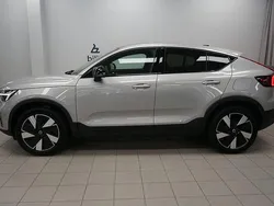Silver Begagnad 2023 Volvo EC40 Plus SUV | 399 000 kr (Marknadspris)