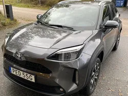 Grå Begagnad 2023 Toyota Yaris Cross Active SUV | 259 000 kr (Bra pris)