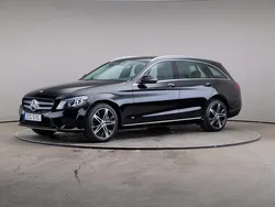 Svart Begagnad 2020 Mercedes C300e Avantgarde Kombi | 279 000 kr (Marknadspris)
