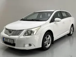 Vit Begagnad 2009 Toyota Avensis | 58 000 kr