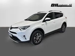 Vit Begagnad 2018 Toyota RAV4 SUV | 249 000 kr