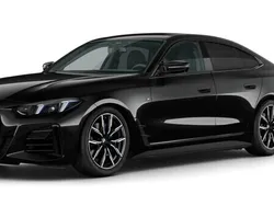 Svart (black sapphire metallic) Ny 2025 BMW i4 Comfort Edition Sedan | 788 900 kr (Marknadspris)