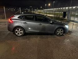 Begagnad 2017 Volvo V40 Halvkombi | 100 000 kr