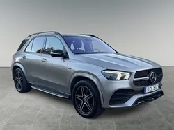 Silver (mojave silver metallic) Begagnad 2021 Mercedes GLE350e AMG SUV | 609 900 kr (Marknadspris)