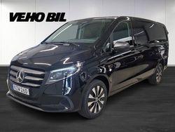 Svart Ny 2025 Mercedes Vito Minibuss | 624 875 kr (Marknadspris)
