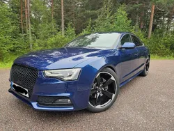 Blå Begagnad 2015 Audi A5 S-Line Sportkupé | 165 000 kr (Dyr)