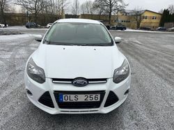 Vit Begagnad 2012 Ford Focus Kombi | 56 000 kr (Marknadspris)