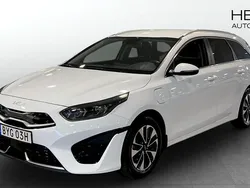 Vit (white) Begagnad 2022 Kia Ceed Sportswagon Advance Kombi | 259 900 kr (Marknadspris)