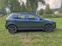 Grå Begagnad 2005 Skoda Fabia Halvkombi | 19 900 kr (Marknadspris)