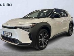 Vit Begagnad 2022 Toyota bZ4X SUV | 409 900 kr (Bra pris)