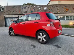 Röd Begagnad 2010 Toyota Yaris Halvkombi | 51 000 kr (Marknadspris)