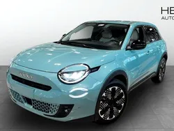 Blå (blue) Ny 2024 Fiat 600E La Prima SUV | 377 800 kr