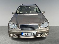 Ljusbrun Begagnad 2004 Mercedes C200 Kombi | 24 900 kr (Marknadspris)