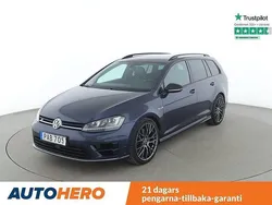 Mörkblå Begagnad 2016 VW Golf VII R Kombi | 243 000 kr (Marknadspris)