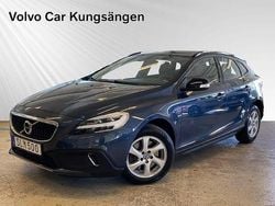 Blå Begagnad 2018 Volvo V40 Halvkombi | 189 900 kr (Dyr)