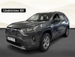 Mörkgrå Begagnad 2022 Toyota RAV4 Hybrid Active SUV | 369 900 kr (Marknadspris)