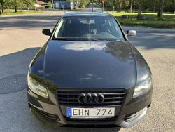 Svart Begagnad 2011 Audi A4 Sedan | 76 000 kr (Marknadspris)