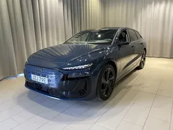 Plasmablå metallic Begagnad 2025 Audi A6 e-tron Performance Kombi | 859 900 kr (Dyr)