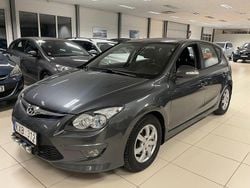 Grå Begagnad 2011 Hyundai i30 Halvkombi | 48 500 kr (Lite dyr)