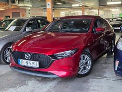 Röd Begagnad 2019 Mazda 3 Halvkombi | 219 999 kr (Marknadspris)