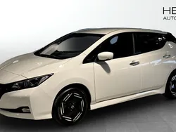 Vit (white) Begagnad 2023 Nissan Leaf Acenta Halvkombi | 214 900 kr (Marknadspris)