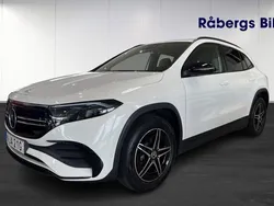 Vit Begagnad 2022 Mercedes EQA250 AMG line SUV | 449 800 kr (Marknadspris)