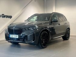 Grå Begagnad 2025 BMW X5 M Sport SUV | 1 099 900 kr