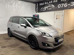 Grå Begagnad 2013 Peugeot 5008 Minibuss | 79 900 kr (Marknadspris)