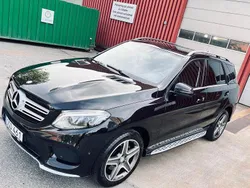 Svart Begagnad 2017 Mercedes GLE250 AMG line SUV | 275 000 kr