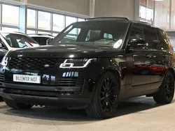 Svart (svart metallic) Begagnad 2018 Land Rover Range Rover Vogue SUV | 699 000 kr (Dyr)