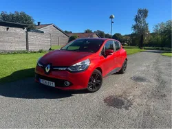 Röd Begagnad 2016 Renault Clio IV Halvkombi | 64 000 kr (Bra pris)
