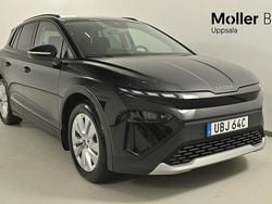 Svart (black magic pärleffekt me) Begagnad 2025 Skoda Elroq SUV | 399 000 kr (Marknadspris)