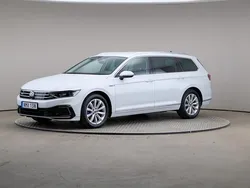 Vit Begagnad 2022 VW Passat Executive Kombi | 285 000 kr (Bra pris)